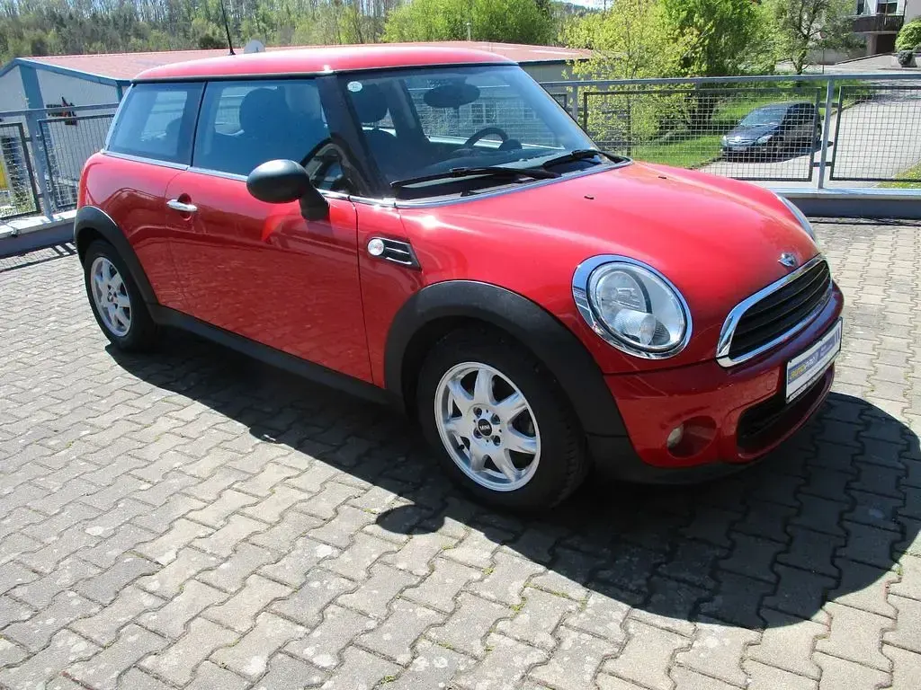 Second-hand Mini ONE 98 CP (72 kW) 2012 Roșu Hatchback