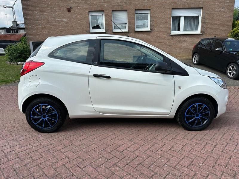 Gebraucht Ford Ka 69 PS (50 kW) 2015 Weiß Kleinwagen