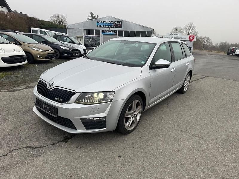 Brilliantsilber metallic Gebraucht 2014 Skoda Octavia RS Kombi | 5.999 € (Superpreis) - Bild 1/4