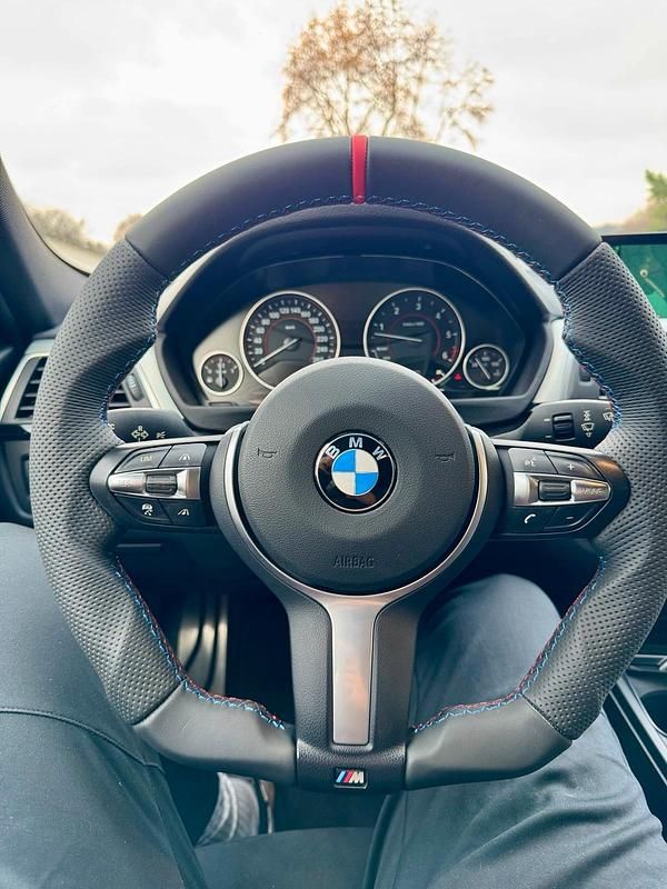 Gebraucht BMW 330 M Sport 258 PS (189 kW) 2016 Weiß Kombi