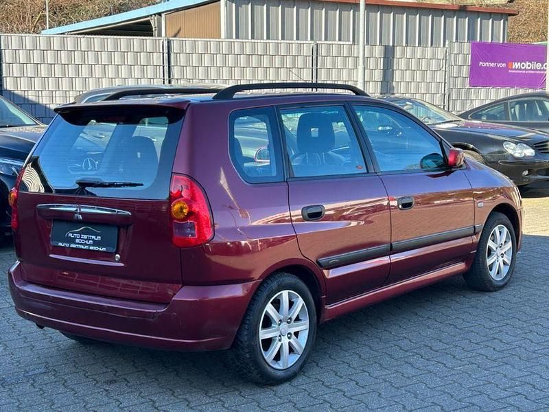 Gebraucht Mitsubishi Space Star Motion 98 PS (72 kW) 2004 Rot Van / Kleinbus