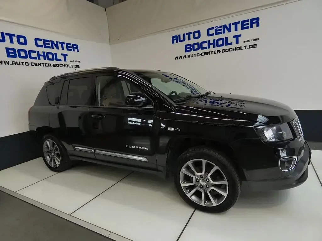 Gebraucht Jeep Compass Limited 163 PS (119 kW) 2014 Schwarz SUV