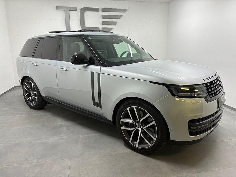 Silber Gebraucht 2024 Land Rover Range Rover Autobiography SUV | 149.990 € (Superpreis) - Bild 1/4