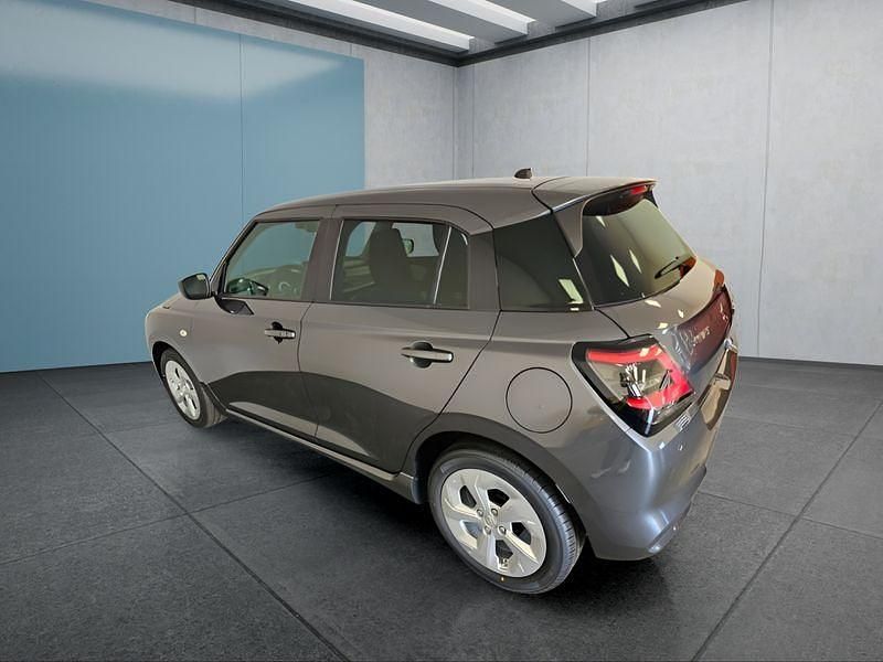 Neu Suzuki Swift Comfort 83 PS (61 kW) 2025 Grau Kleinwagen