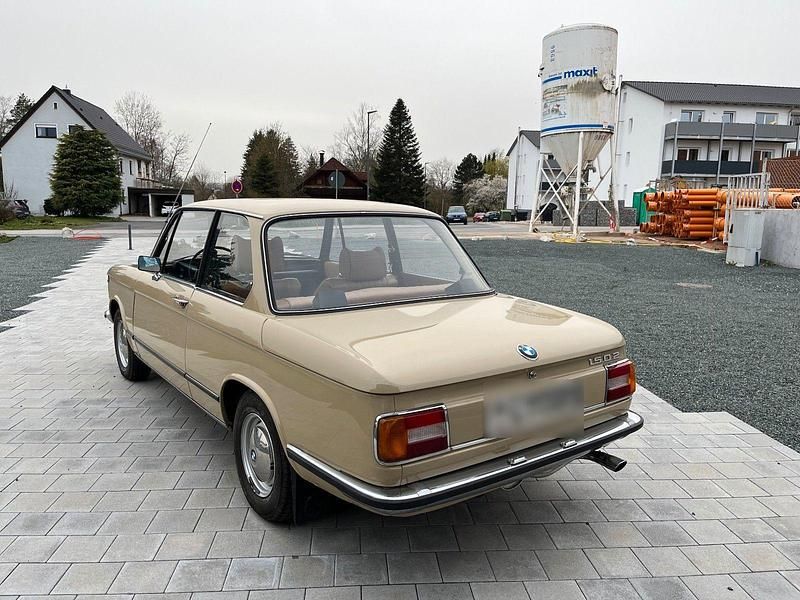 Gebraucht BMW 1502 75 PS (55 kW) 1975 Beige Limousine