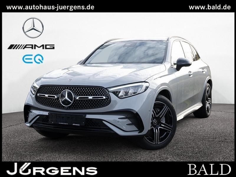 Grau manufaktur alpingrau uni Gebraucht 2024 Mercedes GLC300 AMG SUV | 61.790 € (Guter Preis) - Bild 1/4