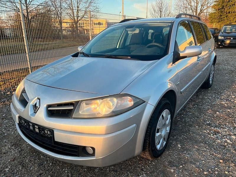 Gebraucht Renault Mégane II Avantage 111 PS (81 kW) 2009 Grau Limousine
