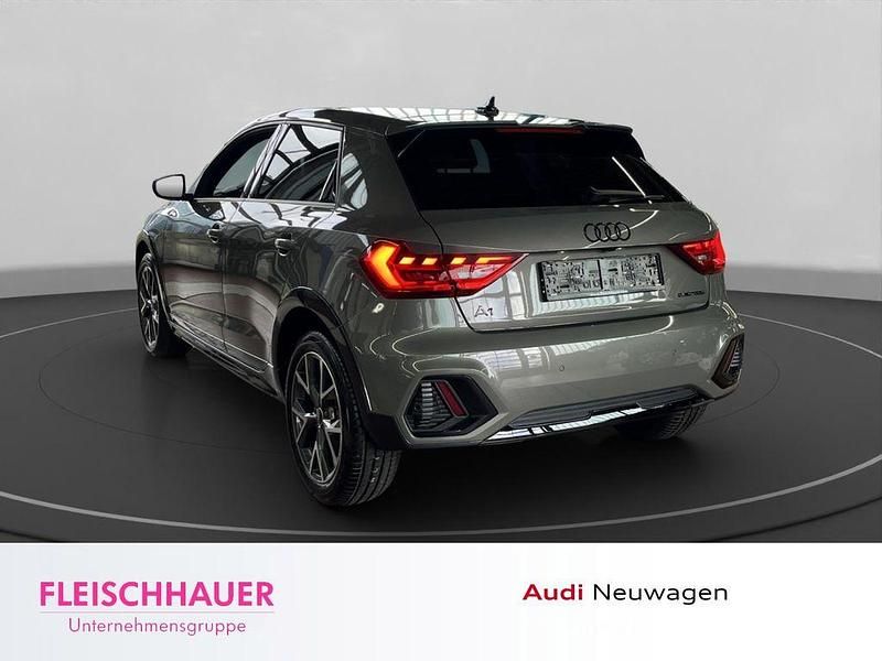Neu Audi A1 S-Line 116 PS (85 kW) 2026 Chronosgrau metallic Limousine