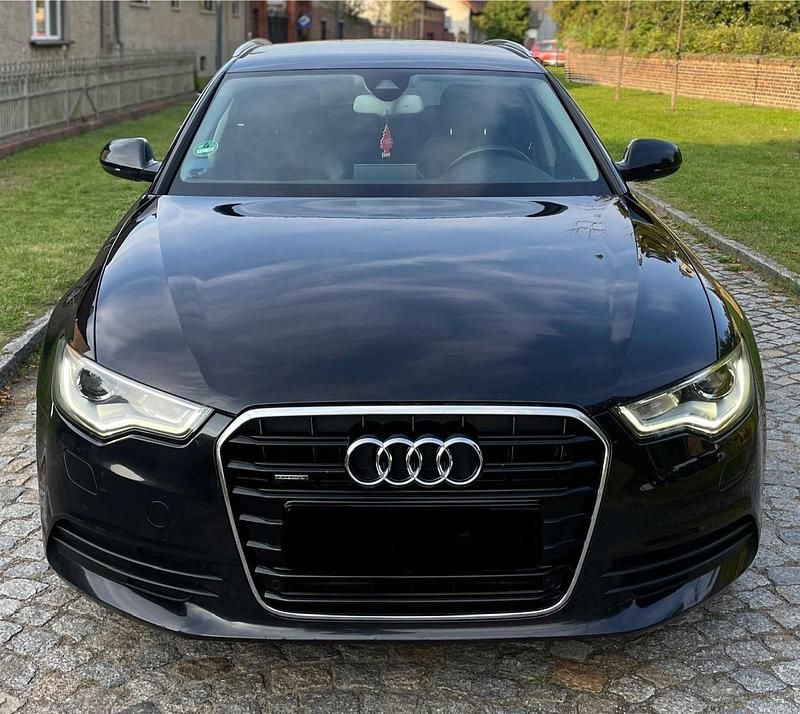 Schwarz Gebraucht 2012 Audi A6 Kombi | 8.800 € (Superpreis) - Bild 1/4