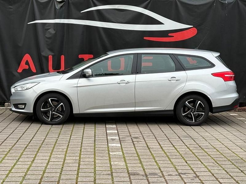 Gebraucht Ford Focus Business Edition 150 PS (110 kW) 2015 Grau Limousine