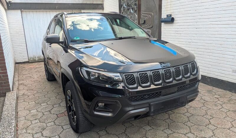 Schwarz Gebraucht 2021 Jeep Compass Trailhawk SUV | 25.600 € (Fairer Preis) - Bild 1/4