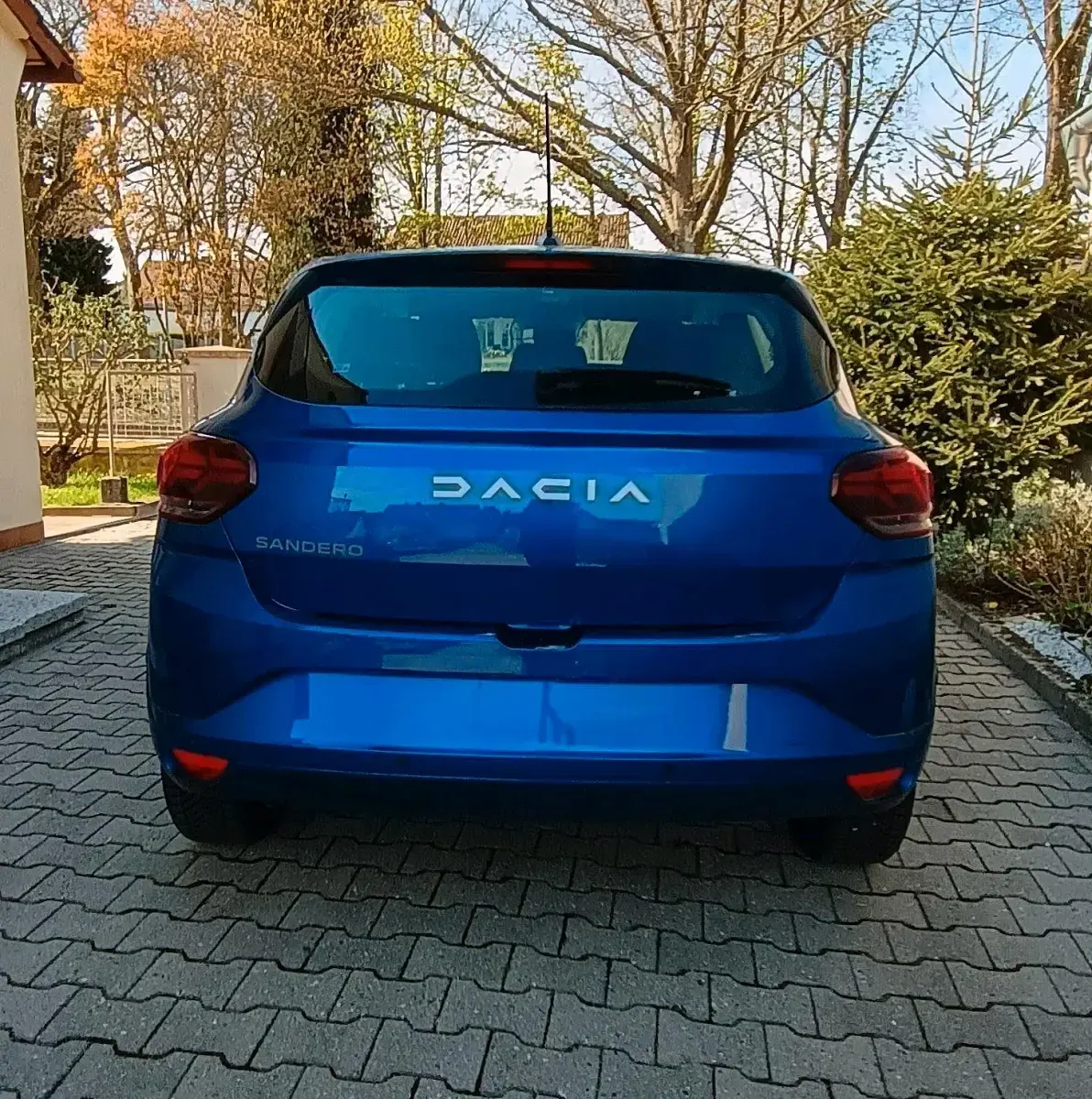 Gebraucht Dacia Sandero Expression 101 PS (74 kW) 2025 Blau Kleinwagen
