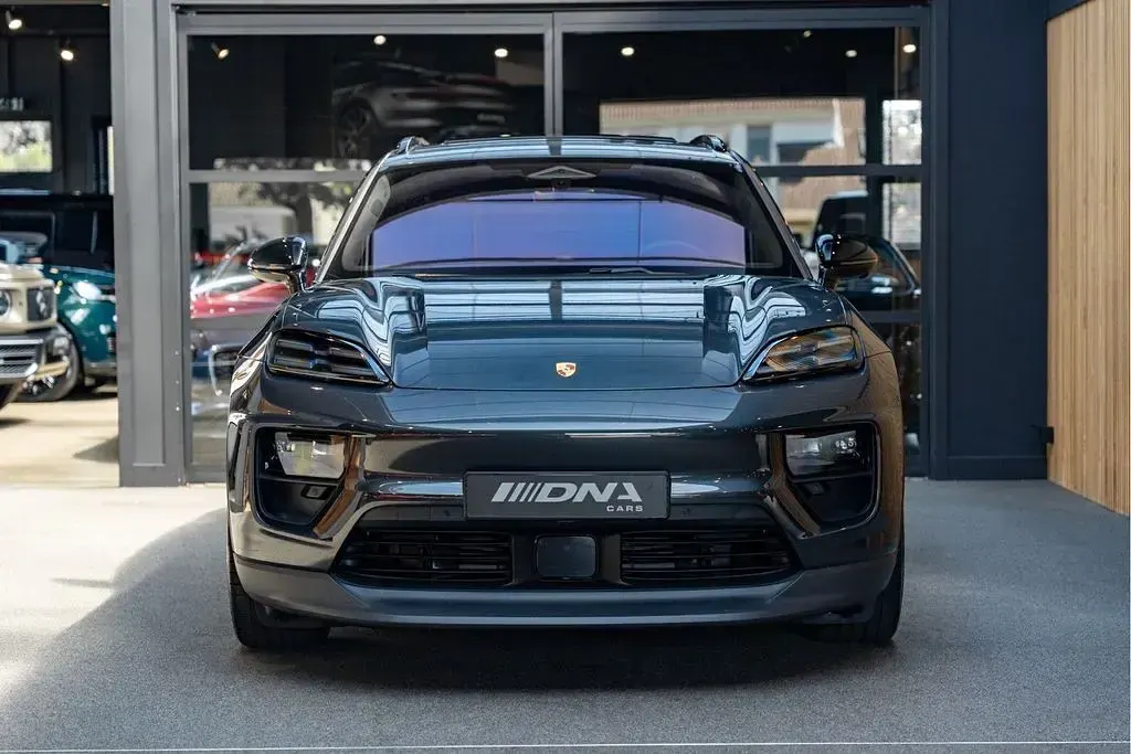 Gebraucht Porsche Macan 380 kW (517 PS) 2025 Grau SUV