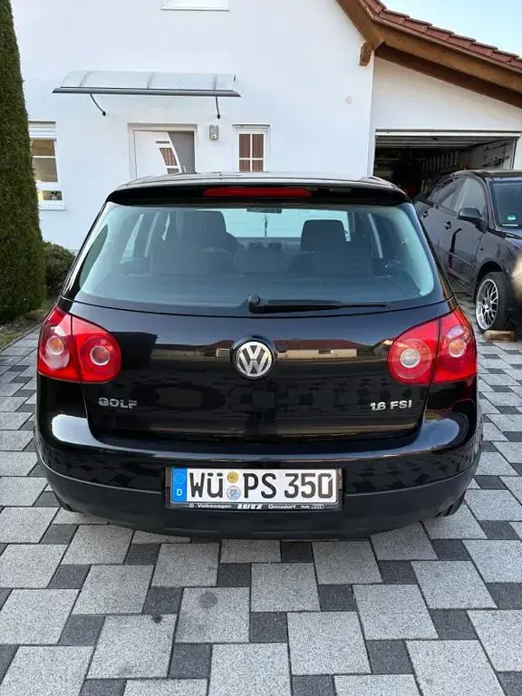 Gebraucht VW Golf V 116 PS (85 kW) 2004 Schwarz Kleinwagen