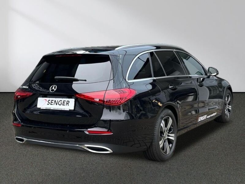 Gebraucht Mercedes C200 Avantgarde 163 PS (119 kW) 2025 Schwarz Limousine