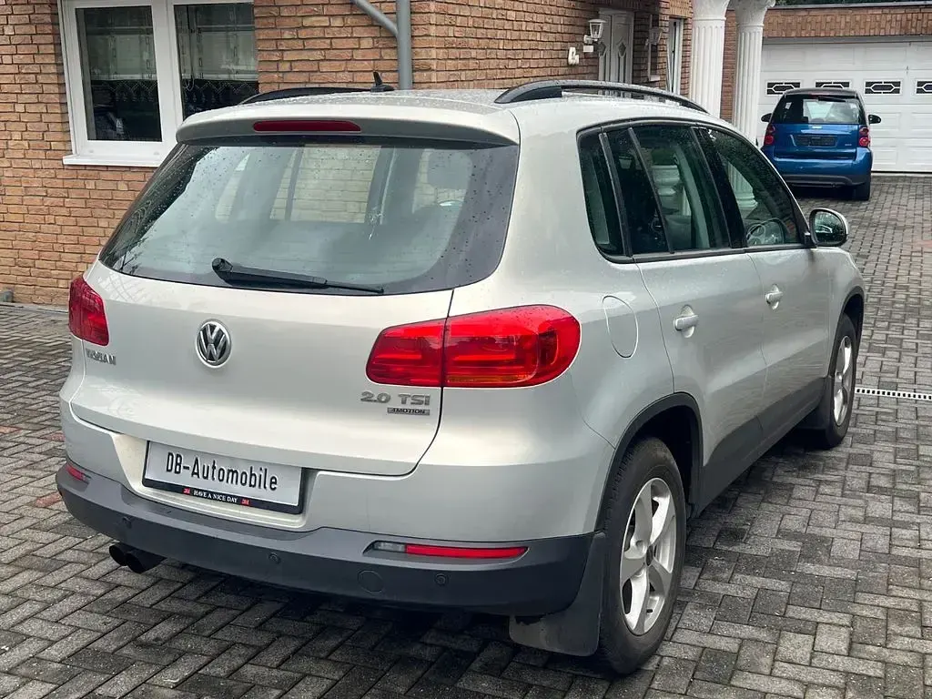 Gebraucht VW Tiguan Trendline 170 PS (125 kW) 2015 Silber SUV