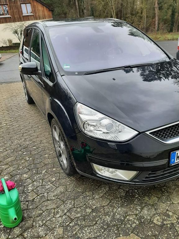 Schwarz Gebraucht 2010 Ford Galaxy Titanium Van / Kleinbus | 5.450 € (Fairer Preis) - Bild 1/4