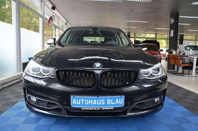 Gebraucht BMW 328 245 PS (180 kW) 2013 Saphirschwarz Limousine