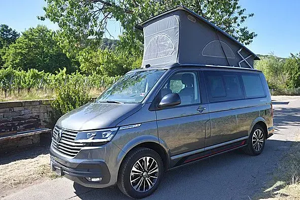 Gebraucht VW California California 150 PS (110 kW) 2021 Grau Van