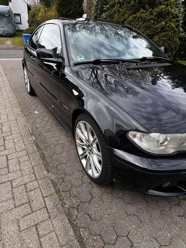 Second-hand BMW 330 Performance 231 CP (169 kW) 2004 Negru Coupe