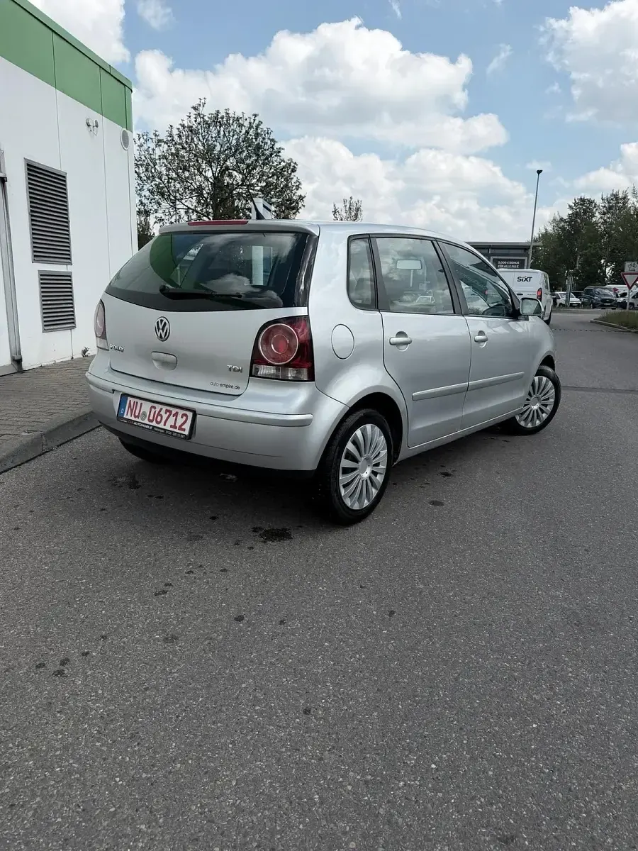 Gebraucht VW Polo 75 PS (55 kW) 2008 Silber Kleinwagen