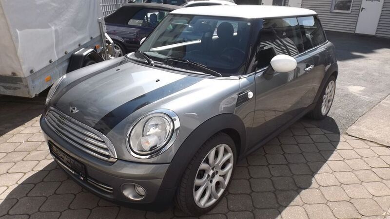 Grau Gebraucht 2009 Mini Cooper Kleinwagen | 4.490 € (Fairer Preis) - Bild 1/4