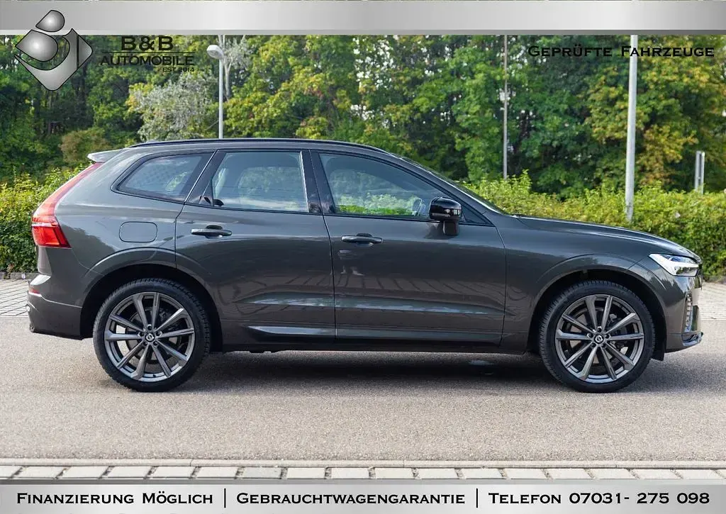 Gebraucht Volvo XC60 R-Design 197 PS (144 kW) 2022 Grau SUV
