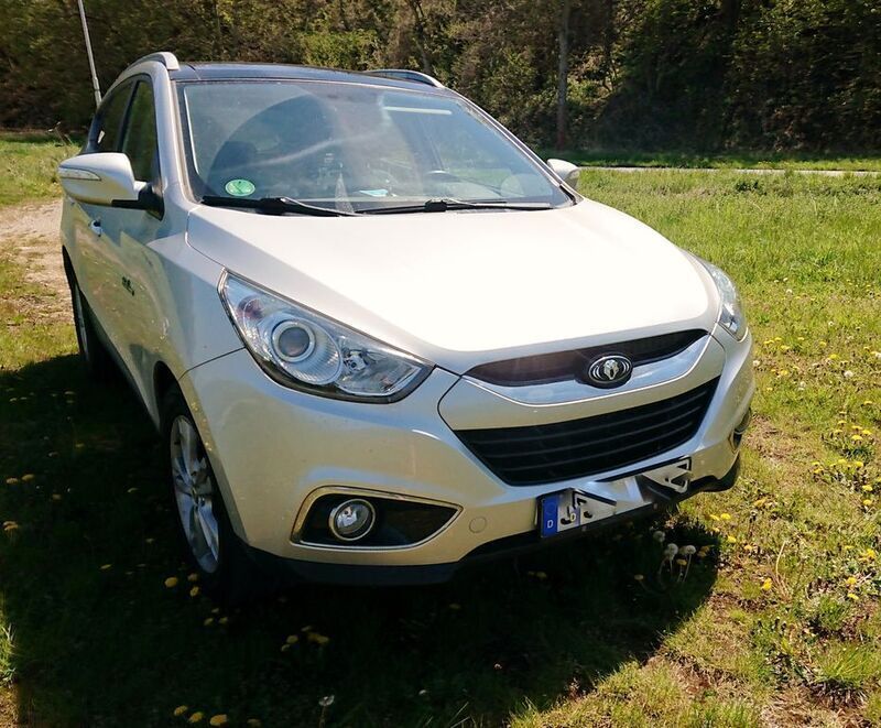 Silber Gebraucht 2013 Hyundai ix35 Comfort SUV | 10.500 € (Fairer Preis) - Bild 1/4