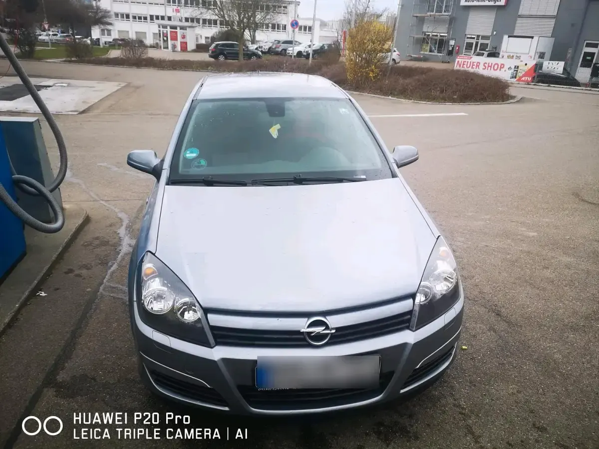 Usata Opel Astra 90 CV (66 kW) 2004 Argento Utilitaria