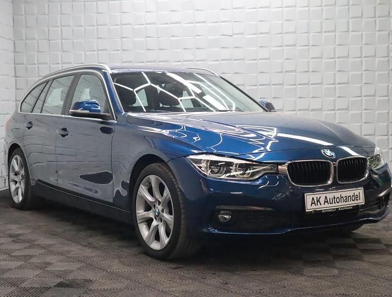 Gebraucht BMW 320 Advantage 190 PS (139 kW) 2017 Blau Kombi