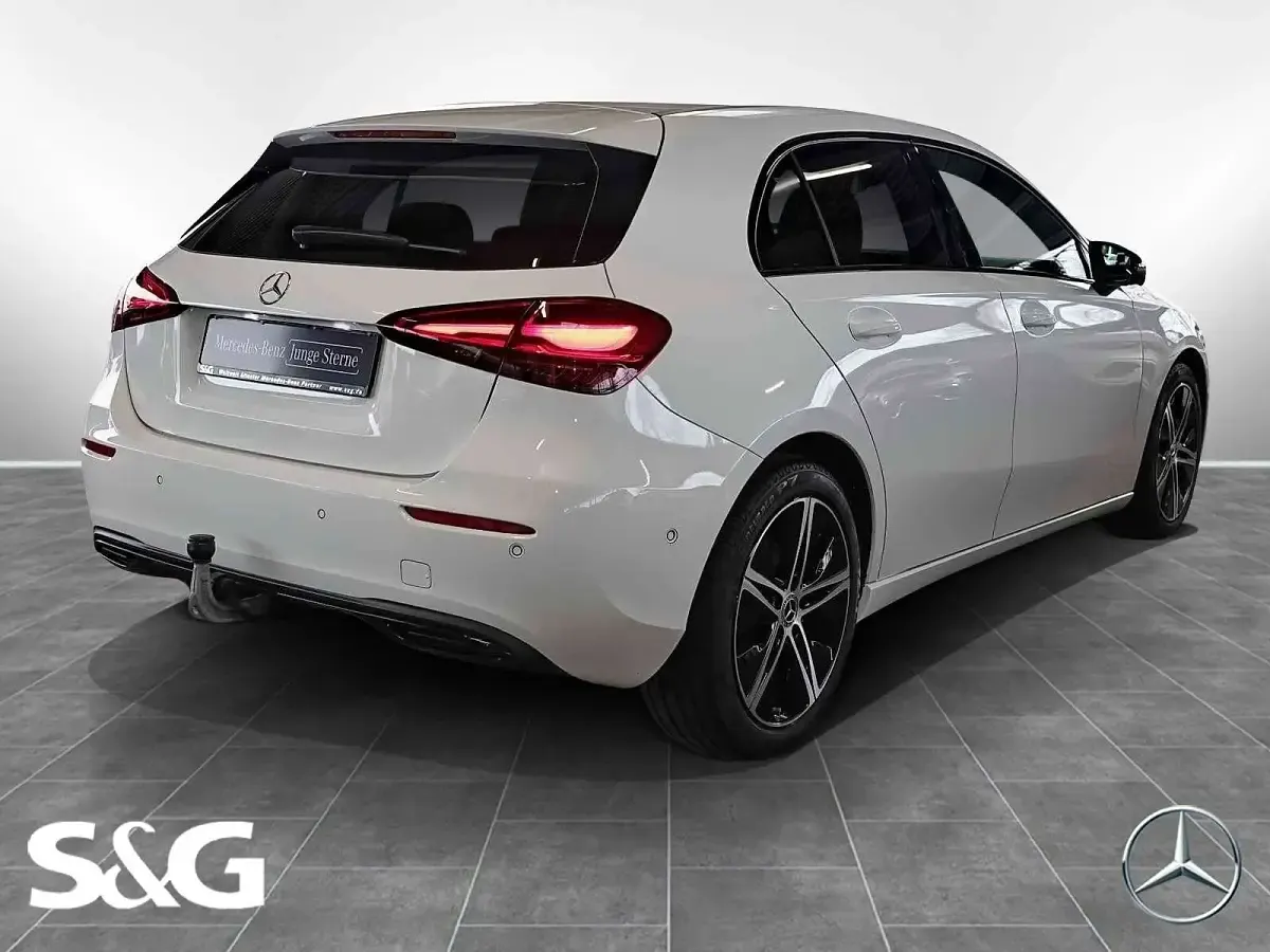 Gebraucht Mercedes A220 Progressive 190 PS (139 kW) 2024 Unilack polarweiß Limousine