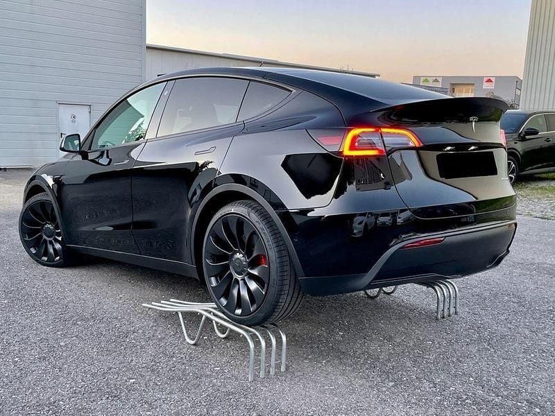 Gebraucht Tesla Model Y Performance 392 kW (534 PS) 2024 Schwarz SUV