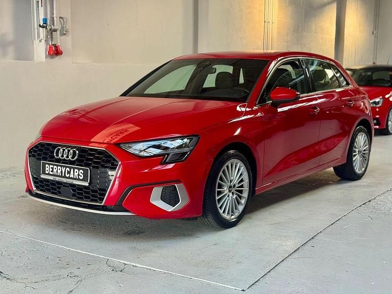 Rot Gebraucht 2023 Audi A3 Advanced Limousine | 20.990 € (Superpreis) - Bild 1/4