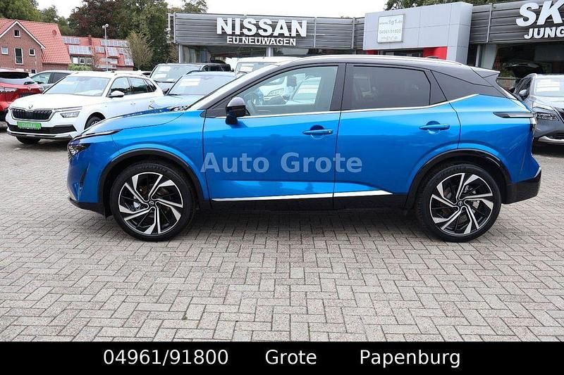 Neu Nissan Qashqai Tekna+ 158 PS (116 kW) 2025 Rot SUV