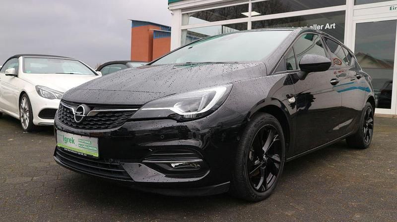 Gebraucht Opel Astra Design & Tech 145 PS (106 kW) 2021 Schwarz Limousine