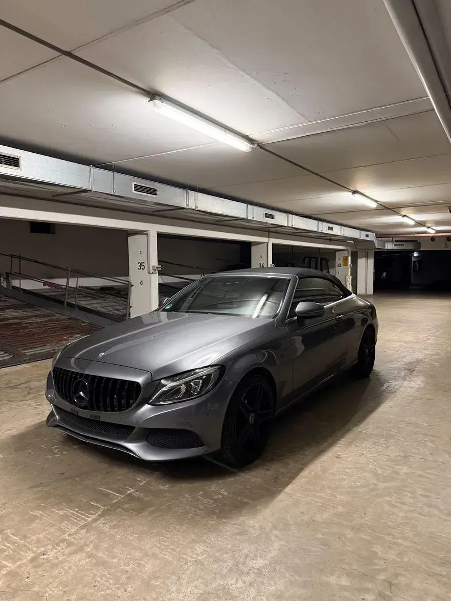 Gebraucht Mercedes 250 211 PS (155 kW) 2017 Grau Cabrio
