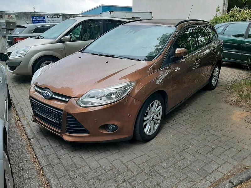 Gebraucht Ford Focus 115 PS (84 kW) 2014 Kombi