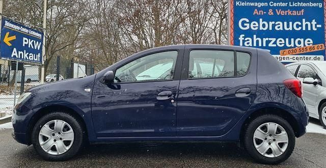Gebraucht Dacia Sandero Acces 73 PS (53 kW) 2019 Dunkelblau Limousine