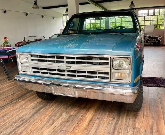 Gebraucht Chevrolet C1500 185 PS (136 kW) 1986 Blau Pickup