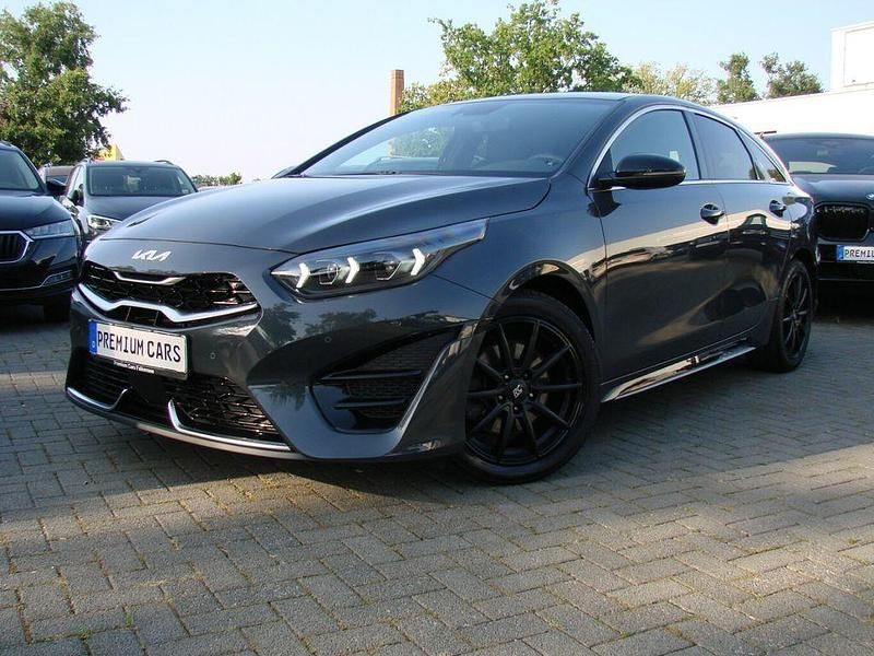 Gebraucht Kia ProCeed GT-Line 160 PS (117 kW) 2023 Grau Kleinwagen