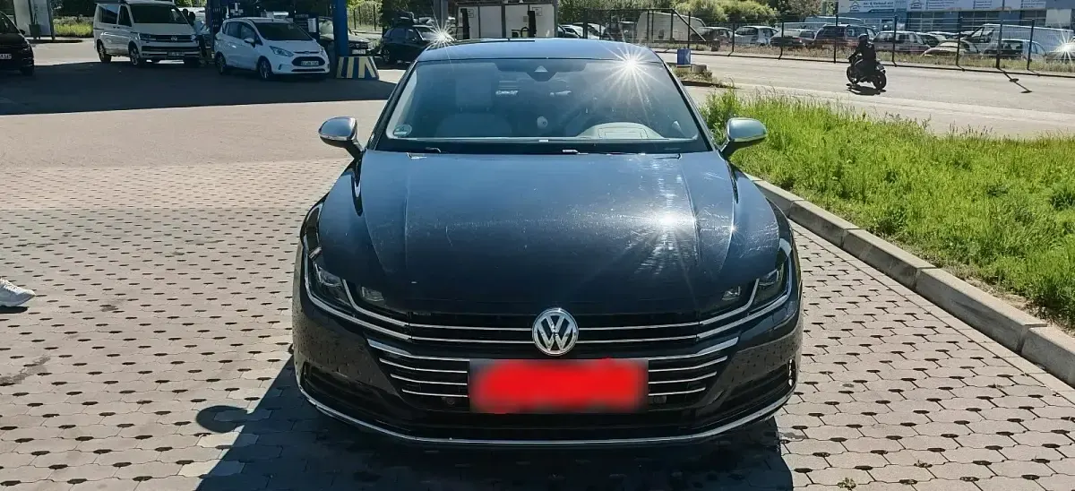 Gebraucht VW Arteon 220 PS (161 kW) 2018 Schwarz Kleinwagen