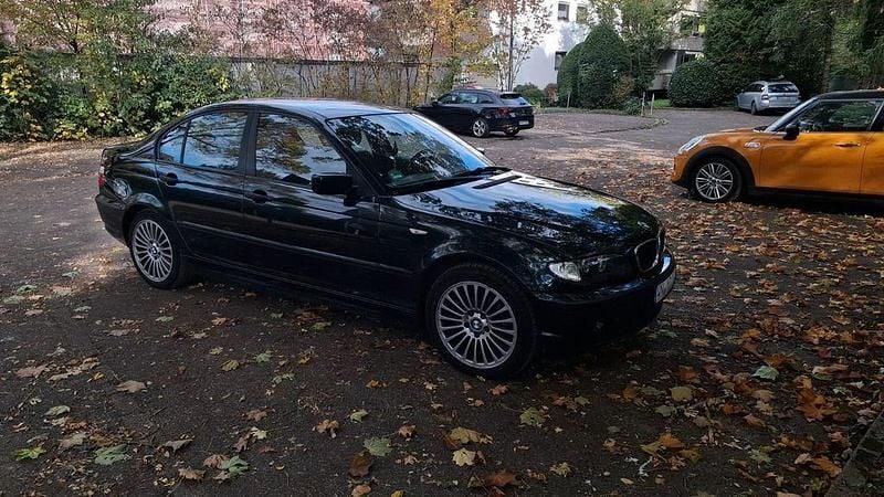 Grün Gebraucht 2002 BMW 316 Limousine | 999 € (Superpreis) - Bild 1/4