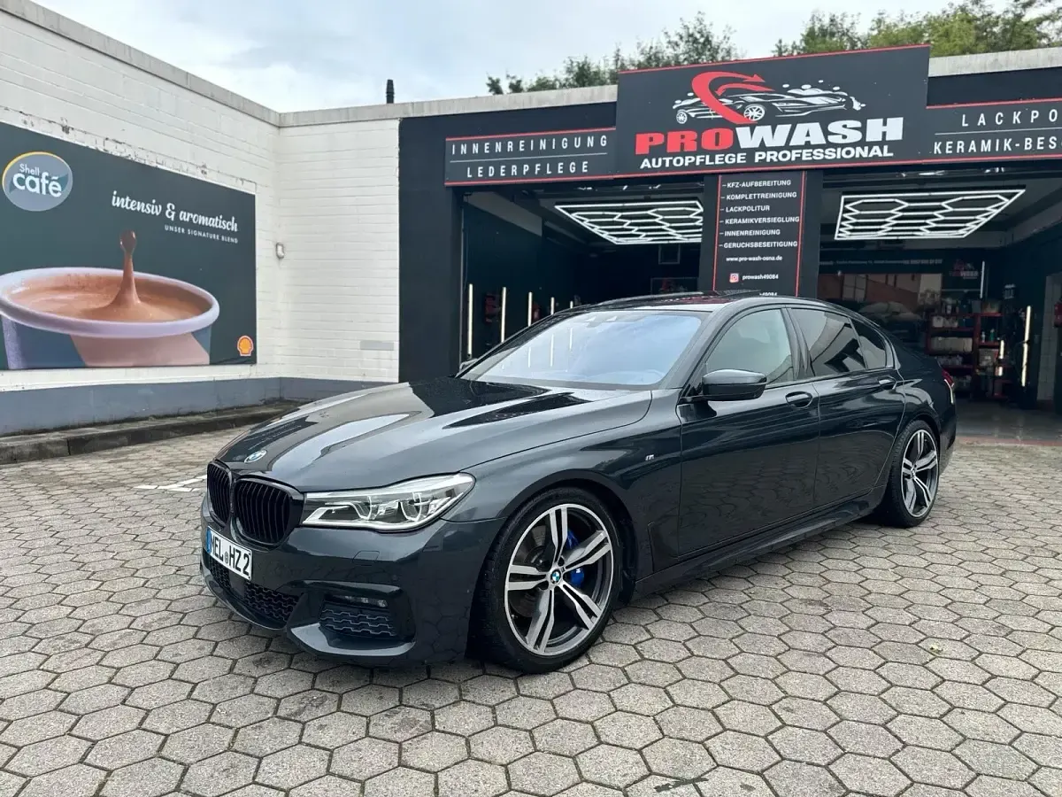 Gebraucht BMW 740 M Sport 320 PS (235 kW) 2016 Grau Limousine