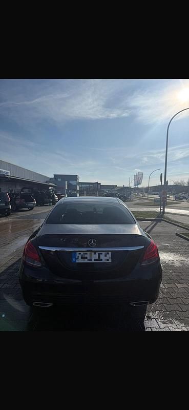 Gebraucht Mercedes C220 163 PS (119 kW) 2014 Schwarz Limousine