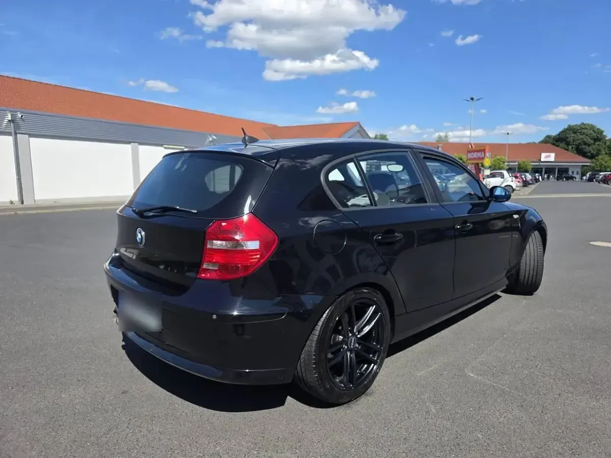 Gebraucht BMW 116 116 PS (85 kW) 2007 Schwarz Kleinwagen