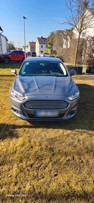 Grau Gebraucht 2015 Ford Mondeo Limousine | 8.500 € - Bild 1/4