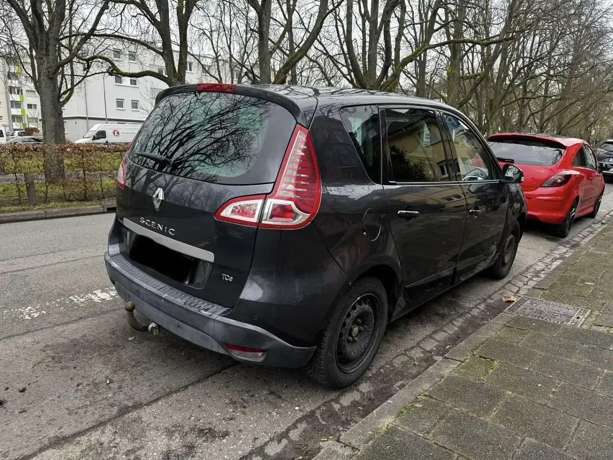 Gebraucht Renault Scénic III Dynamique 131 PS (96 kW) 2009 Schwarz Kombi