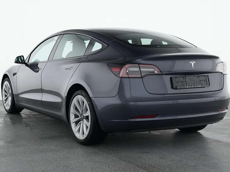 Second-hand Tesla Model 3 239 kW (325 CP) 2022 Gri Berlinǎ