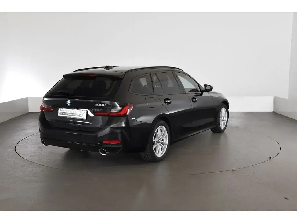 Gebraucht BMW 320 Comfort Edition 184 PS (135 kW) 2025 Schwarz Kombi