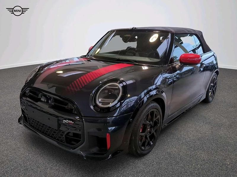 Grau Gebraucht 2024 Mini John Cooper Works Cabriolet Cabrio | 43.748 € (Etwas zu teuer) - Bild 1/4